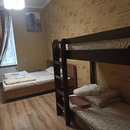 Hostel Q ,15 Хв До Жд Вокзалу Liov Exterior foto