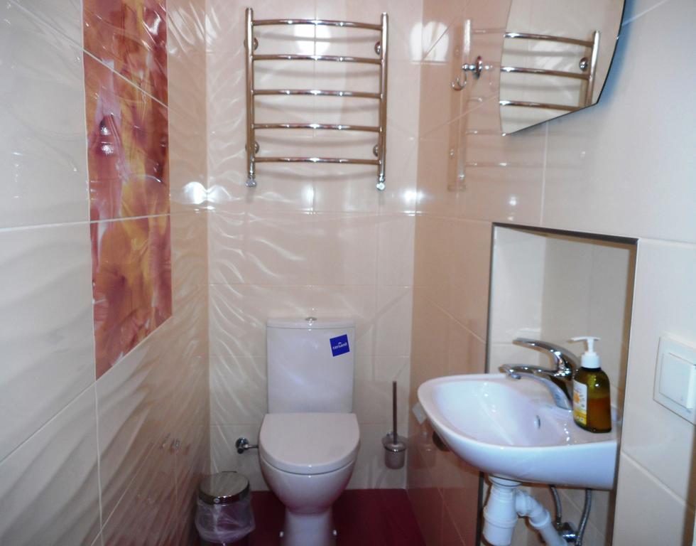 Hostel Q ,15 Хв До Жд Вокзалу Liov Exterior foto